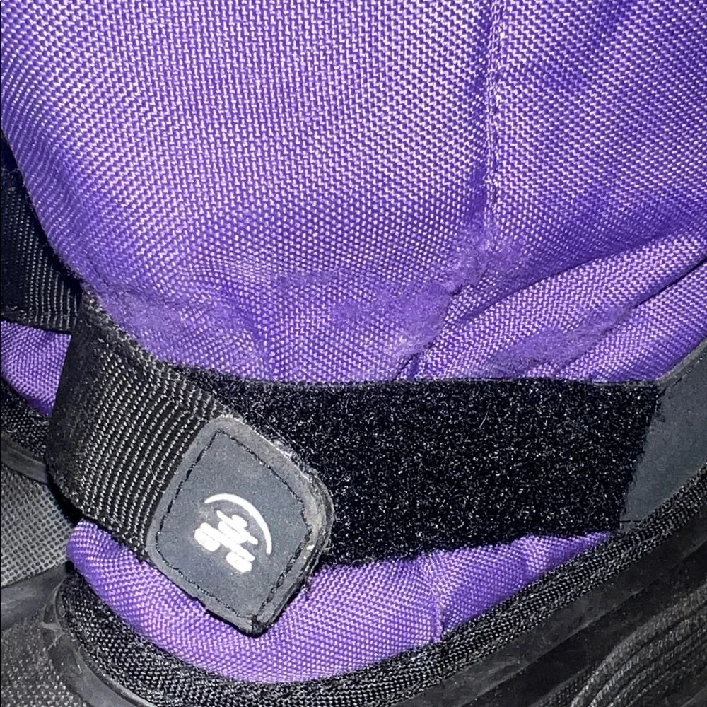 Size 3 Purple and Black Kamik Winter Boots. Waterproof. Very good condition